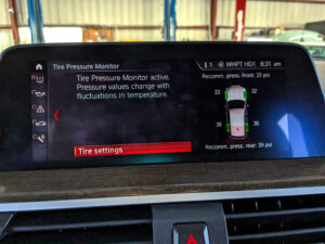 TPM screen on BMW iDrive.